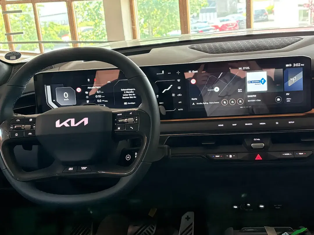 Kia EV9 - Thumbnail 14