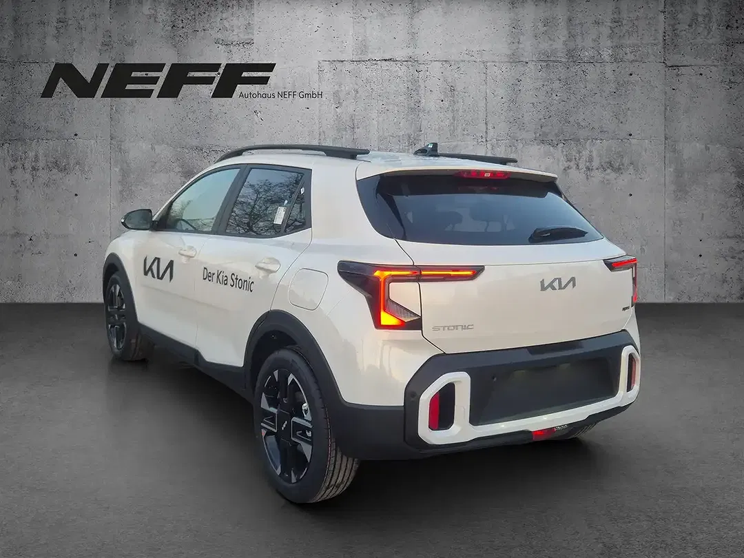 Kia Stonic - Thumbnail 3