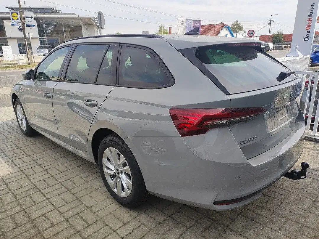 Skoda Octavia - Thumbnail 2