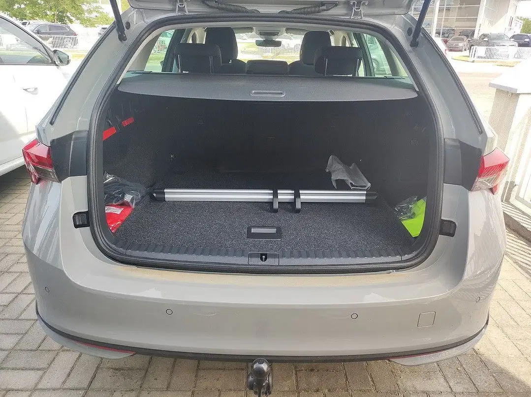 Skoda Octavia - Thumbnail 8