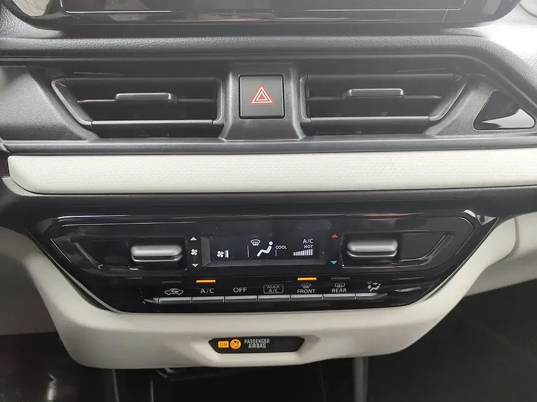 Suzuki Swift - Thumbnail 14