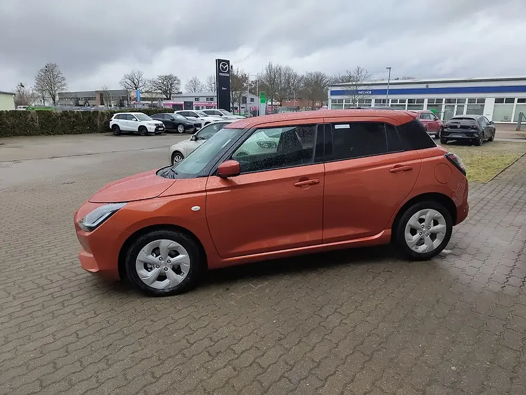 Suzuki Swift - Thumbnail 2