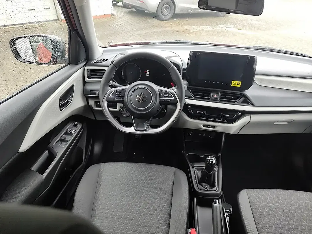 Suzuki Swift - Thumbnail 6