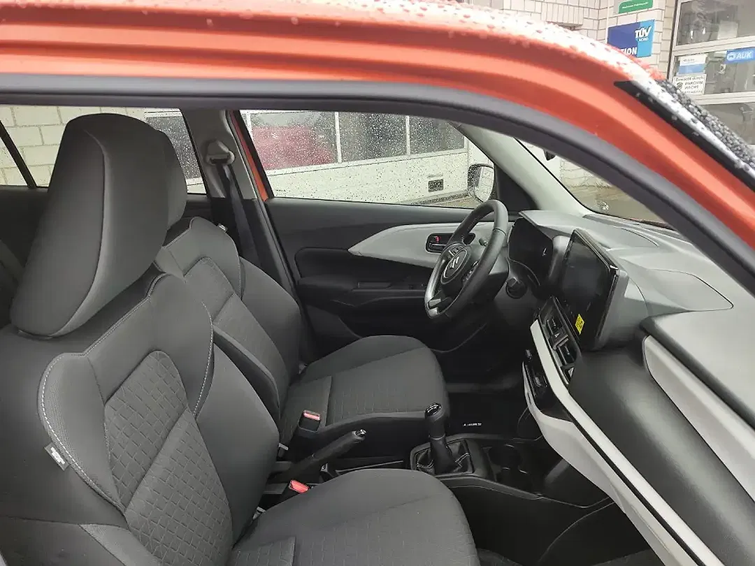 Suzuki Swift - Thumbnail 7
