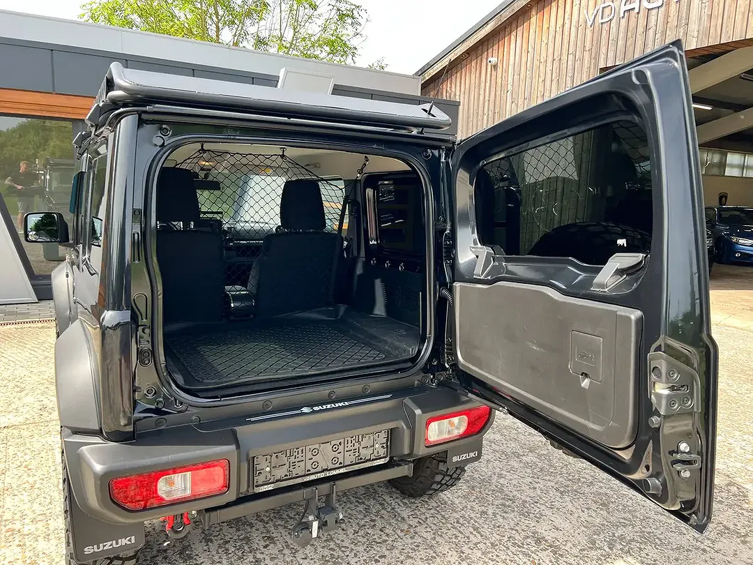 Suzuki Jimny - Thumbnail 17