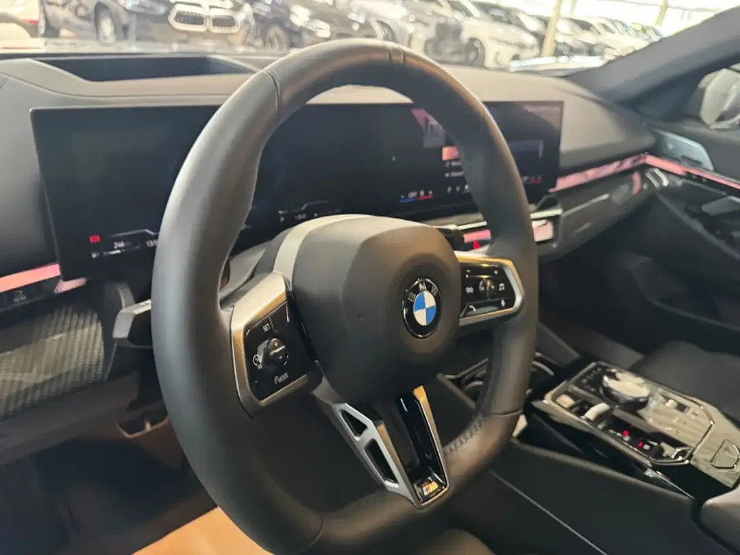 BMW 540 - Thumbnail 12