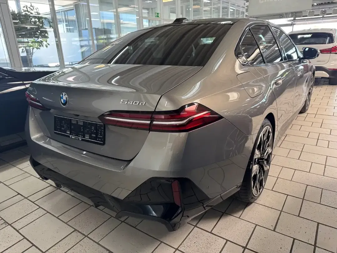 BMW 540 - Thumbnail 4