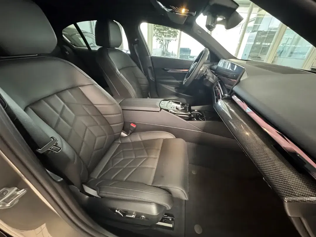 BMW 540 - Thumbnail 6