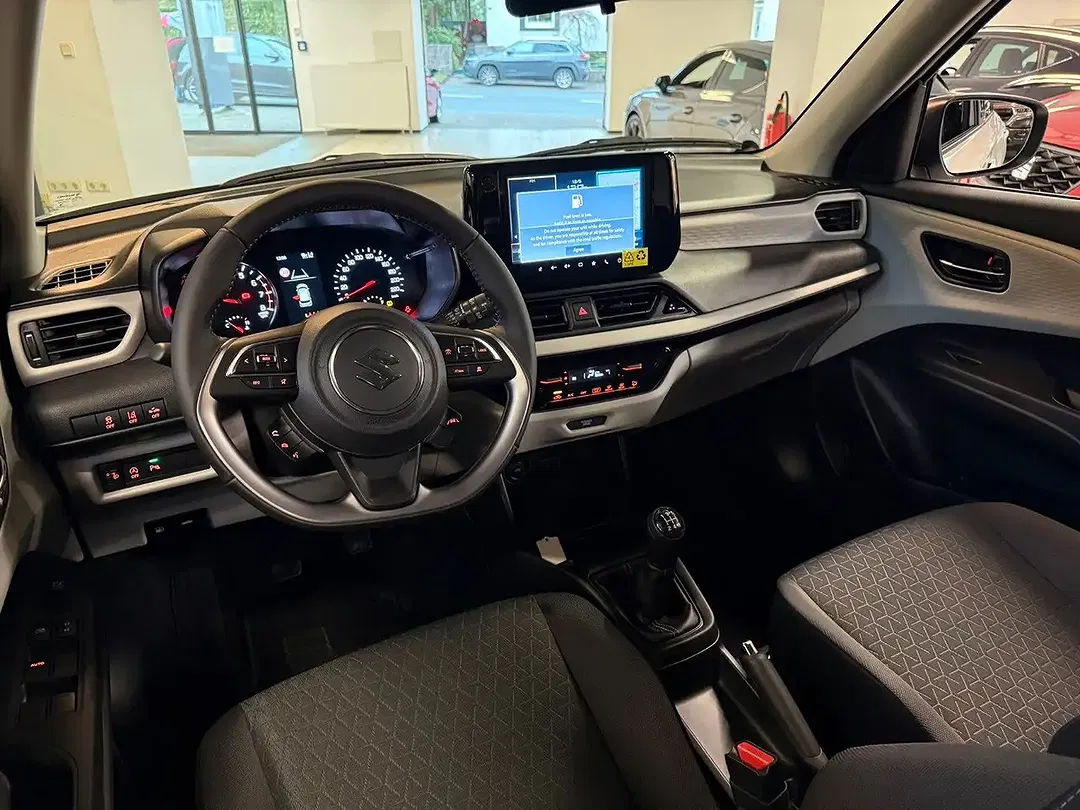 Suzuki Swift - Thumbnail 10