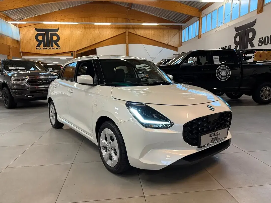 Suzuki Swift - Thumbnail 4