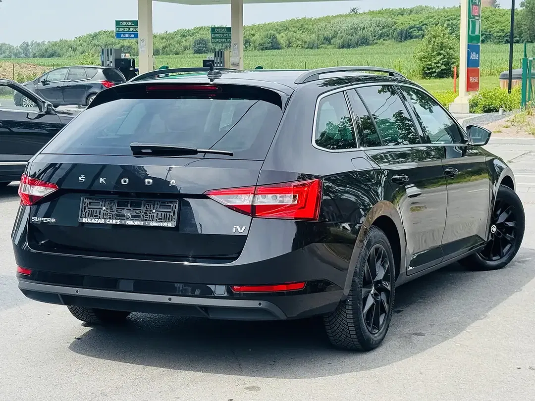 Skoda Superb - Thumbnail 6