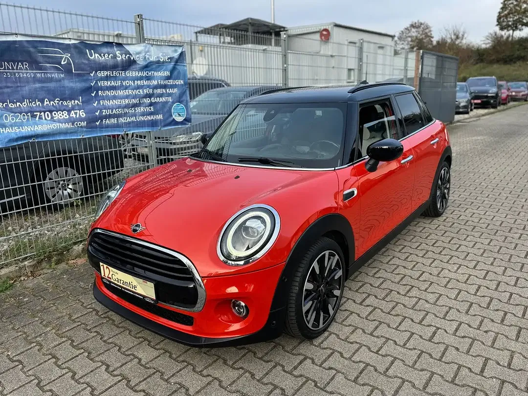 MINI Cooper - Thumbnail 1
