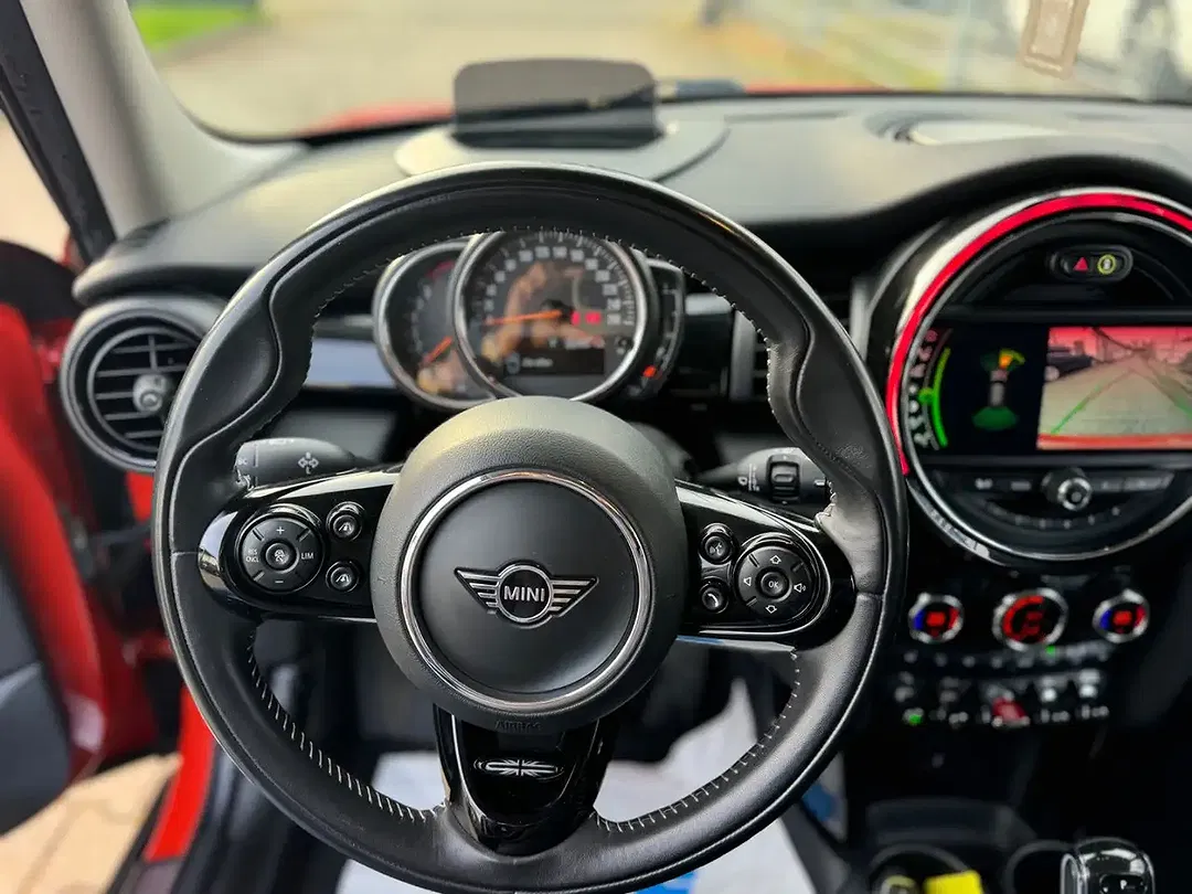 MINI Cooper - Thumbnail 10