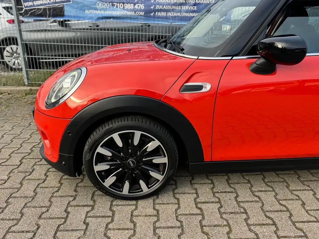 MINI Cooper - Thumbnail 3