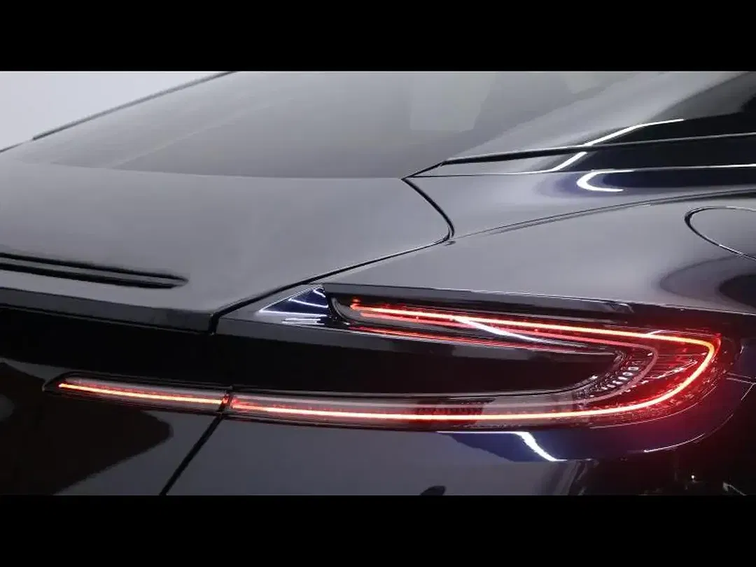 Aston Martin DB12 - Thumbnail 8