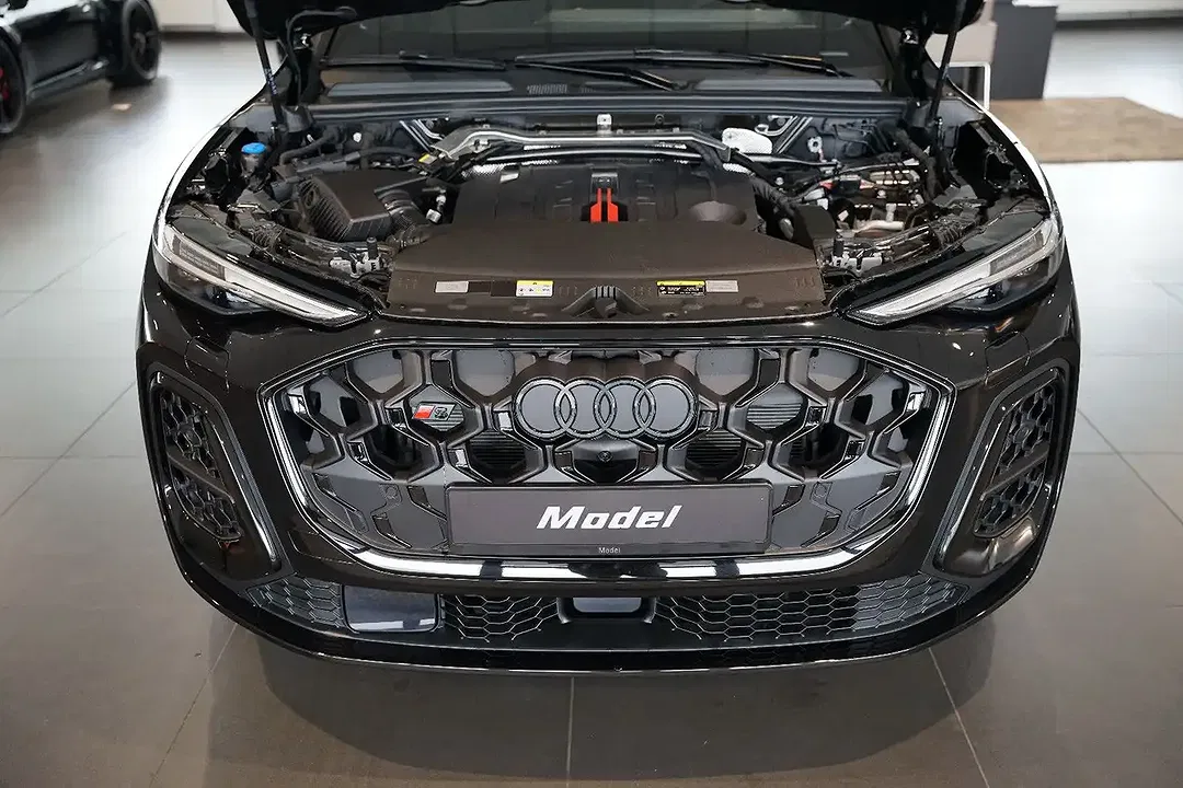 Audi SQ5 - Thumbnail 4