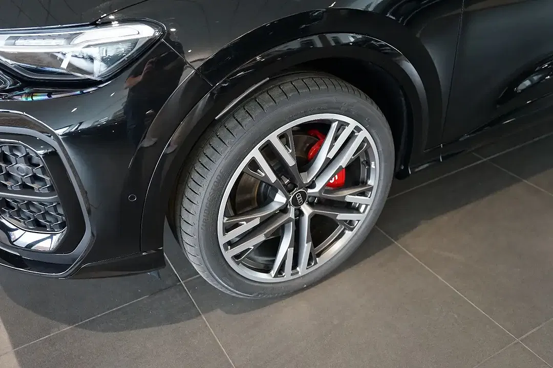Audi SQ5 - Thumbnail 7
