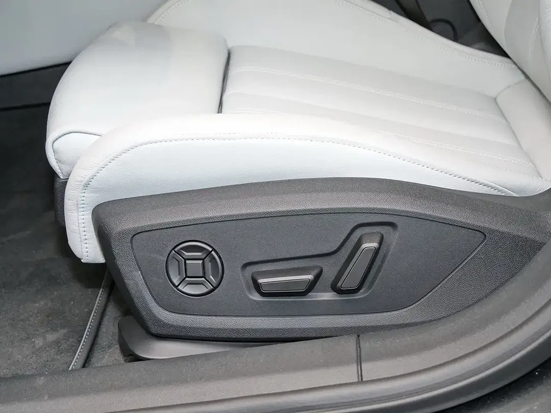 Audi A6 - Thumbnail 14