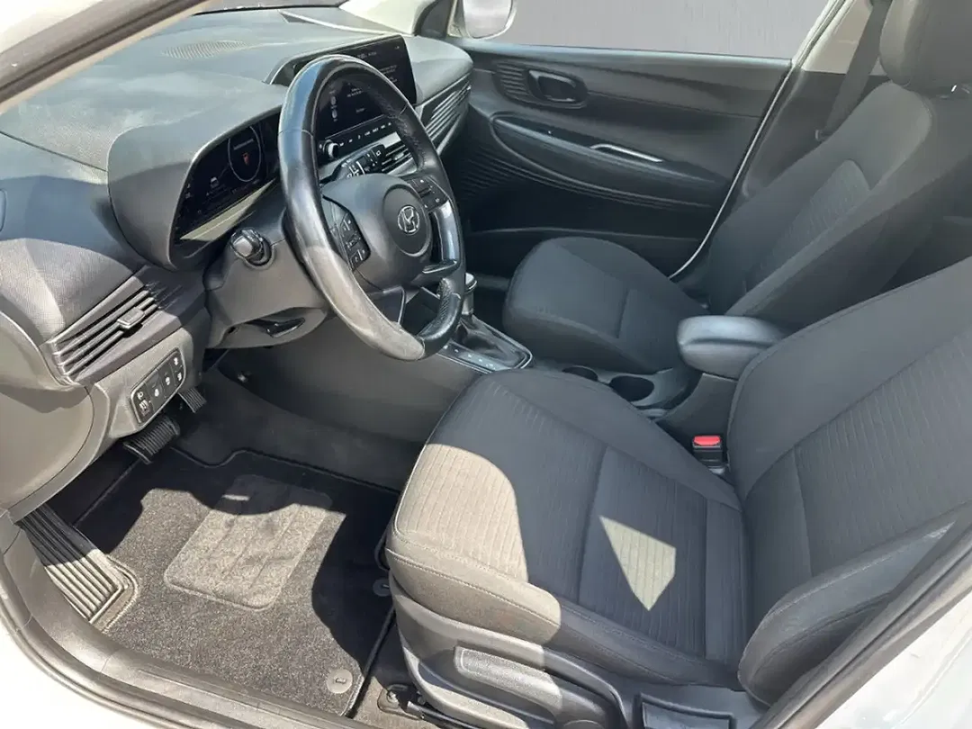 Hyundai i20 - Thumbnail 13