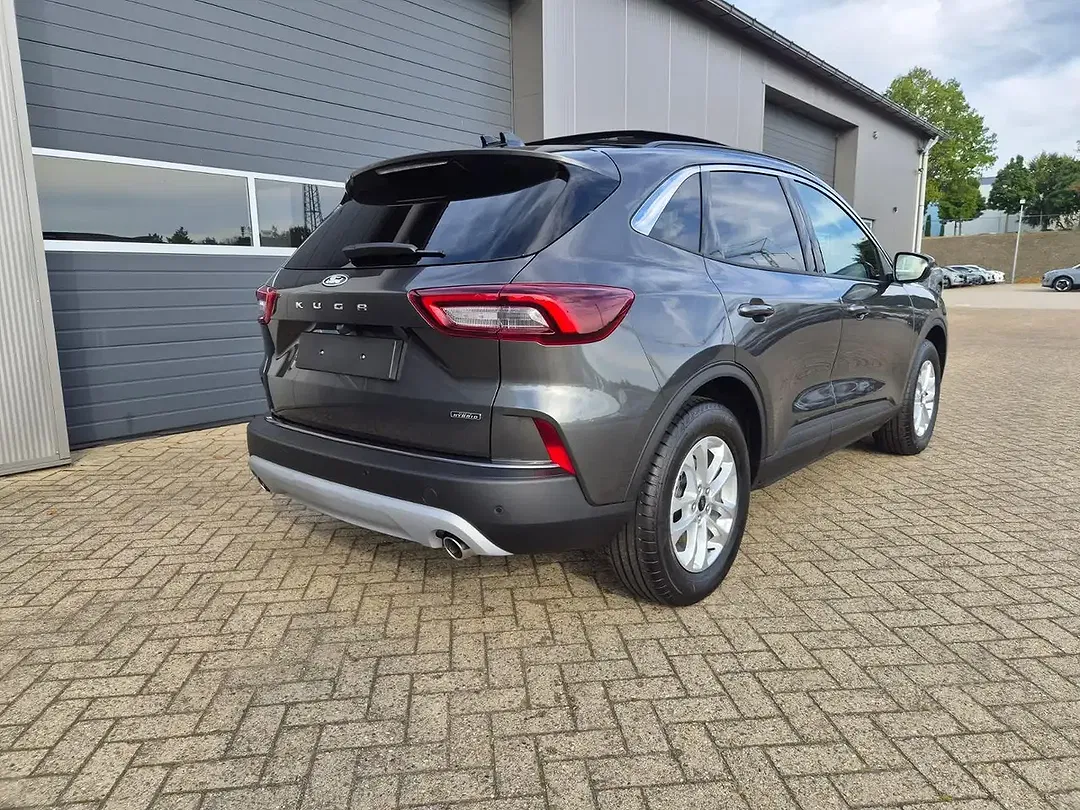 Ford Kuga - Thumbnail 2