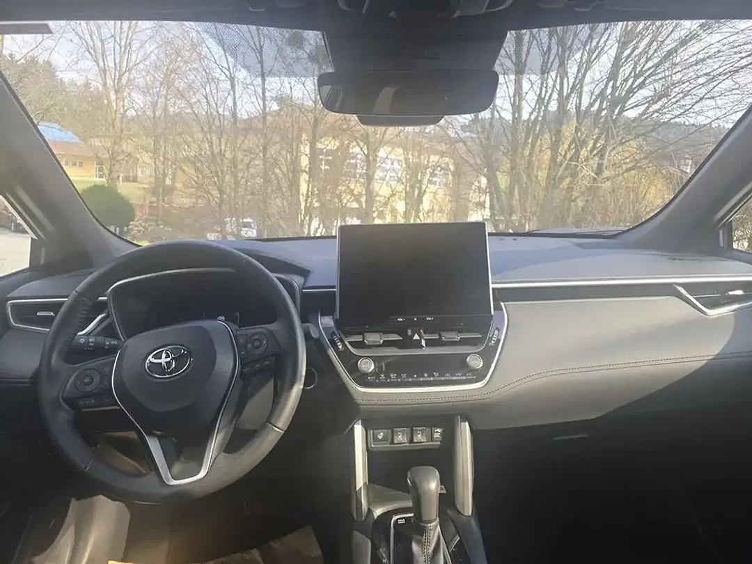 Toyota Corolla Cross - Thumbnail 8