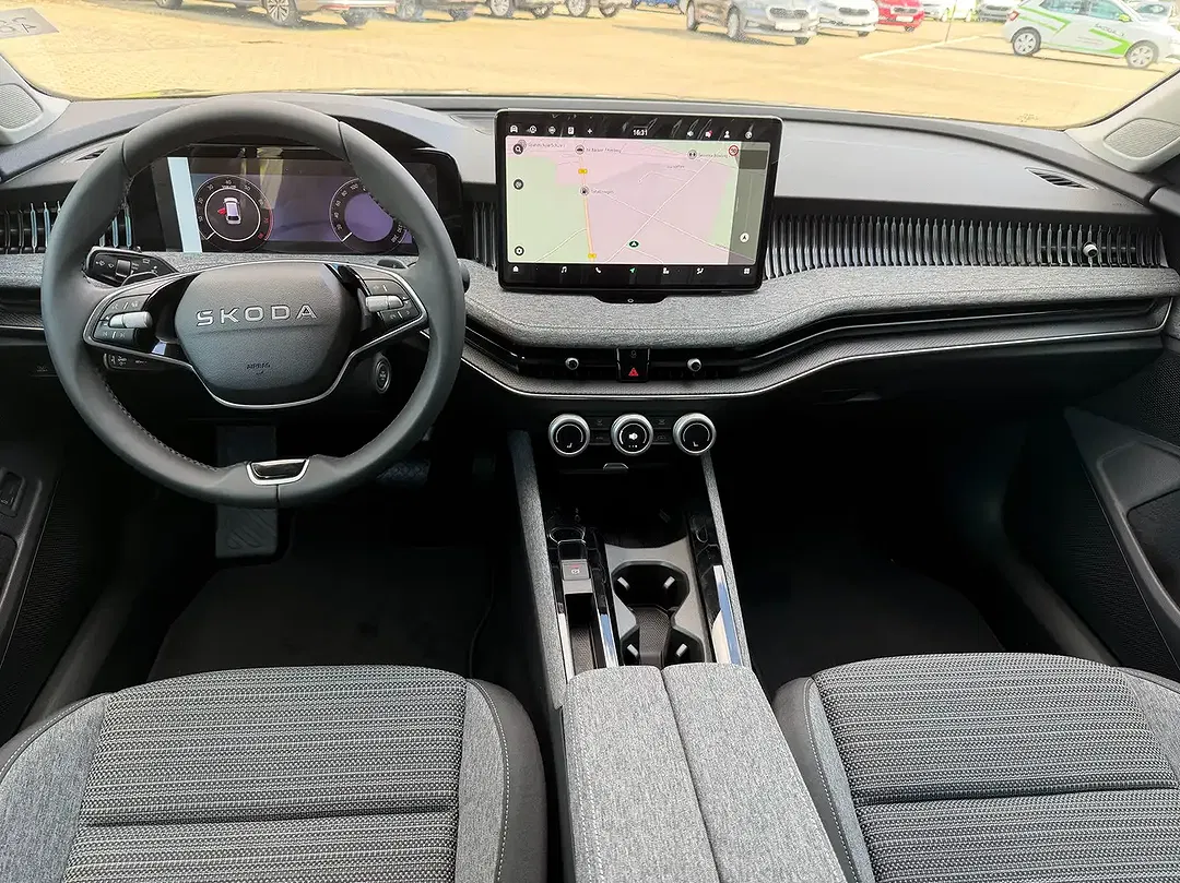 Skoda Superb - Thumbnail 12