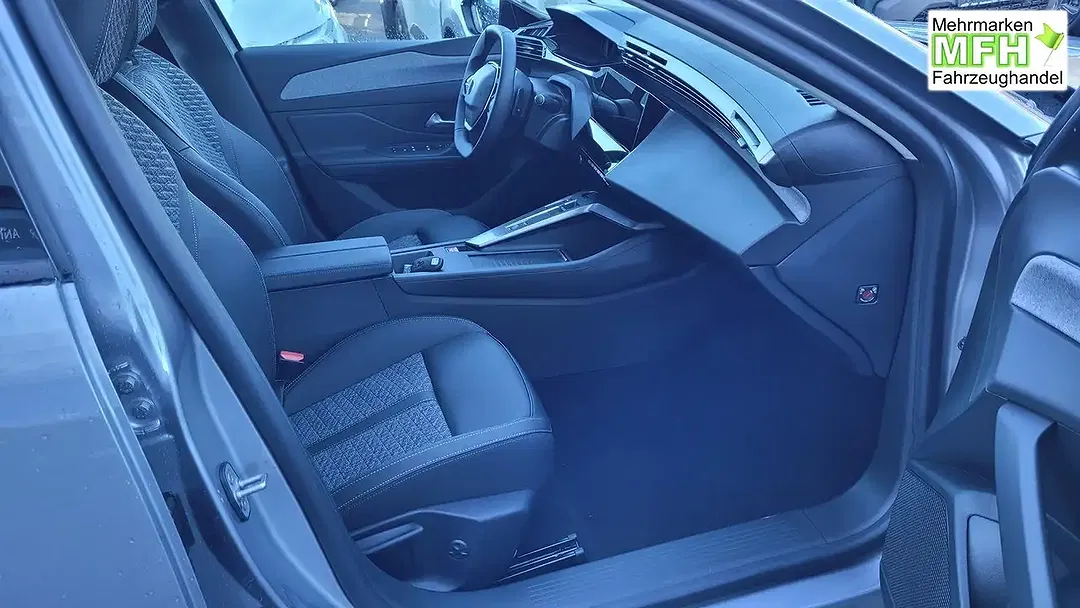 Peugeot 308 - Thumbnail 10