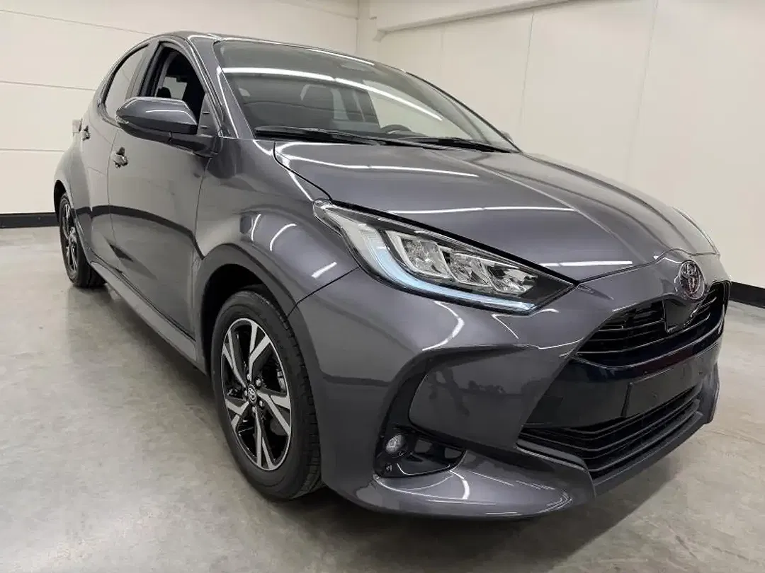 Toyota Yaris - Thumbnail 2