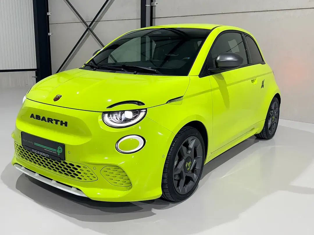 Abarth 500e - Thumbnail 15