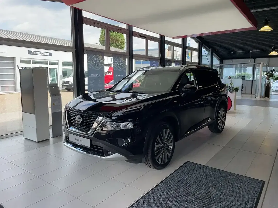 Nissan X-Trail - Thumbnail 2
