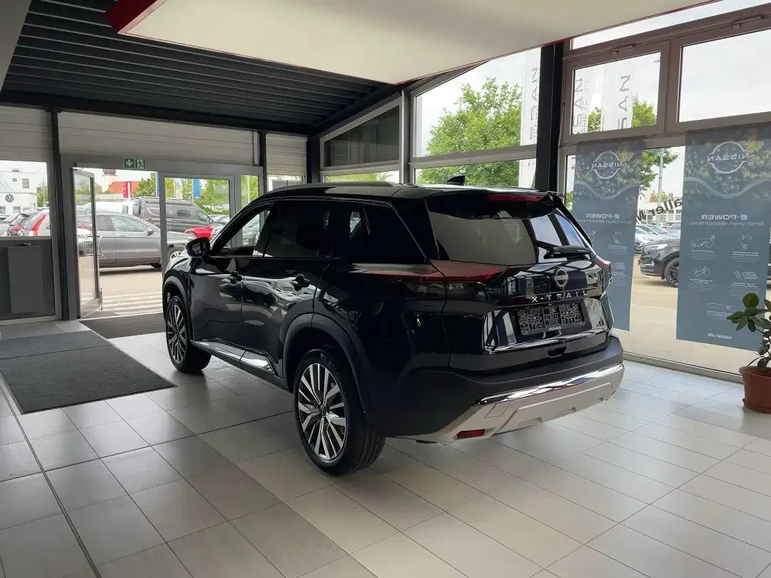 Nissan X-Trail - Thumbnail 3