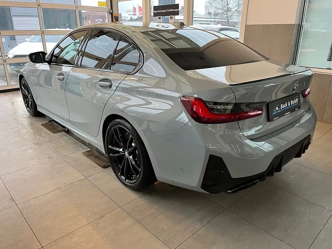 BMW M3 - Thumbnail 5
