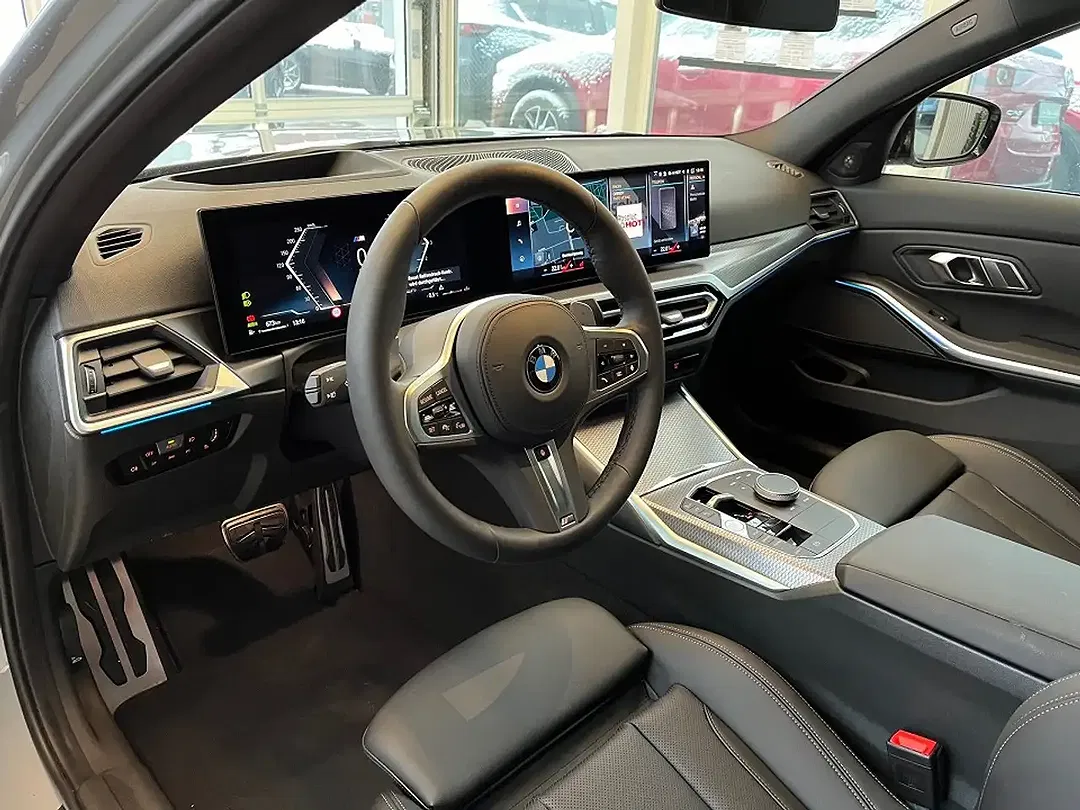 BMW M3 - Thumbnail 6