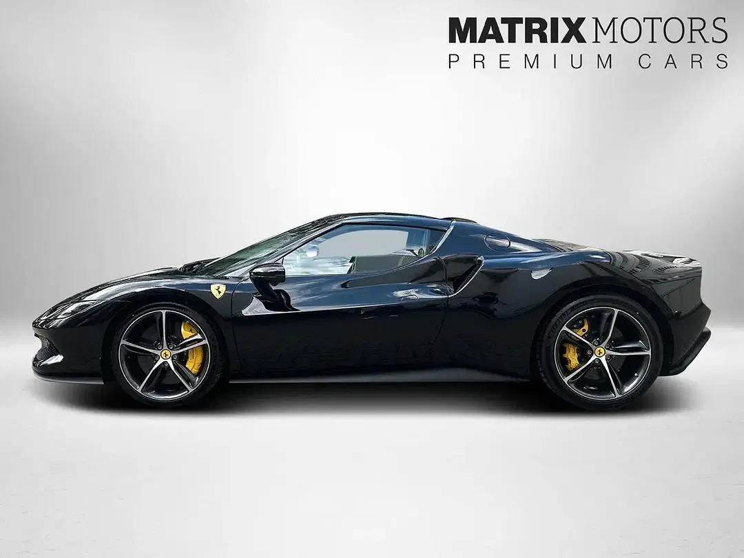 Ferrari 296 GTB - Thumbnail 6