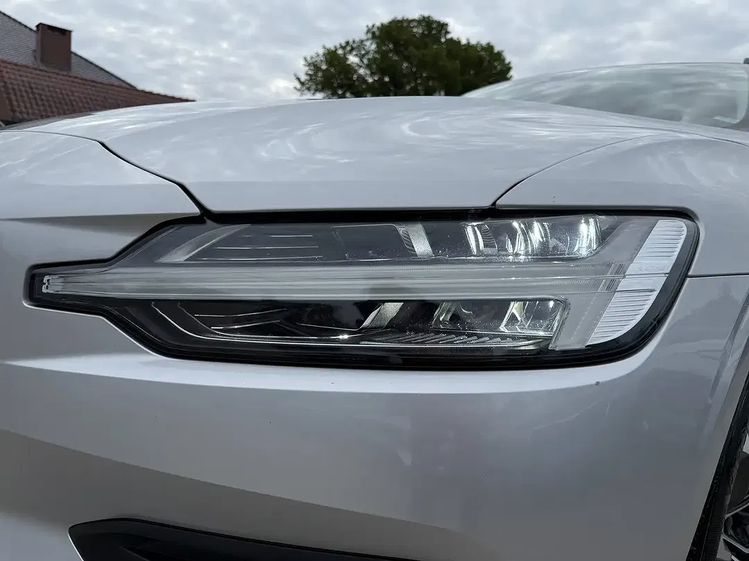 Volvo V60 - Thumbnail 10