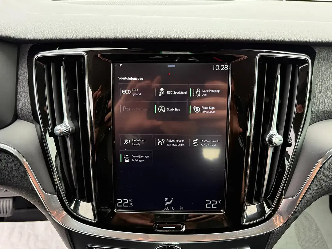 Volvo V60 - Thumbnail 18
