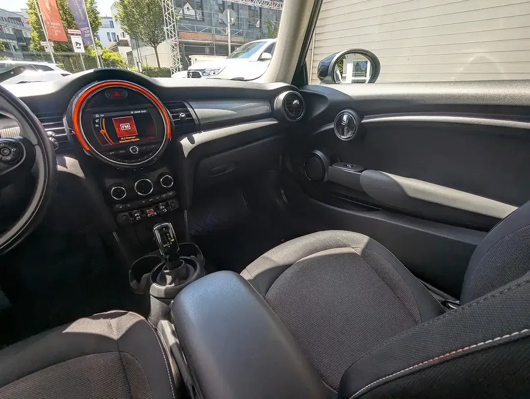 MINI Cooper - Thumbnail 11