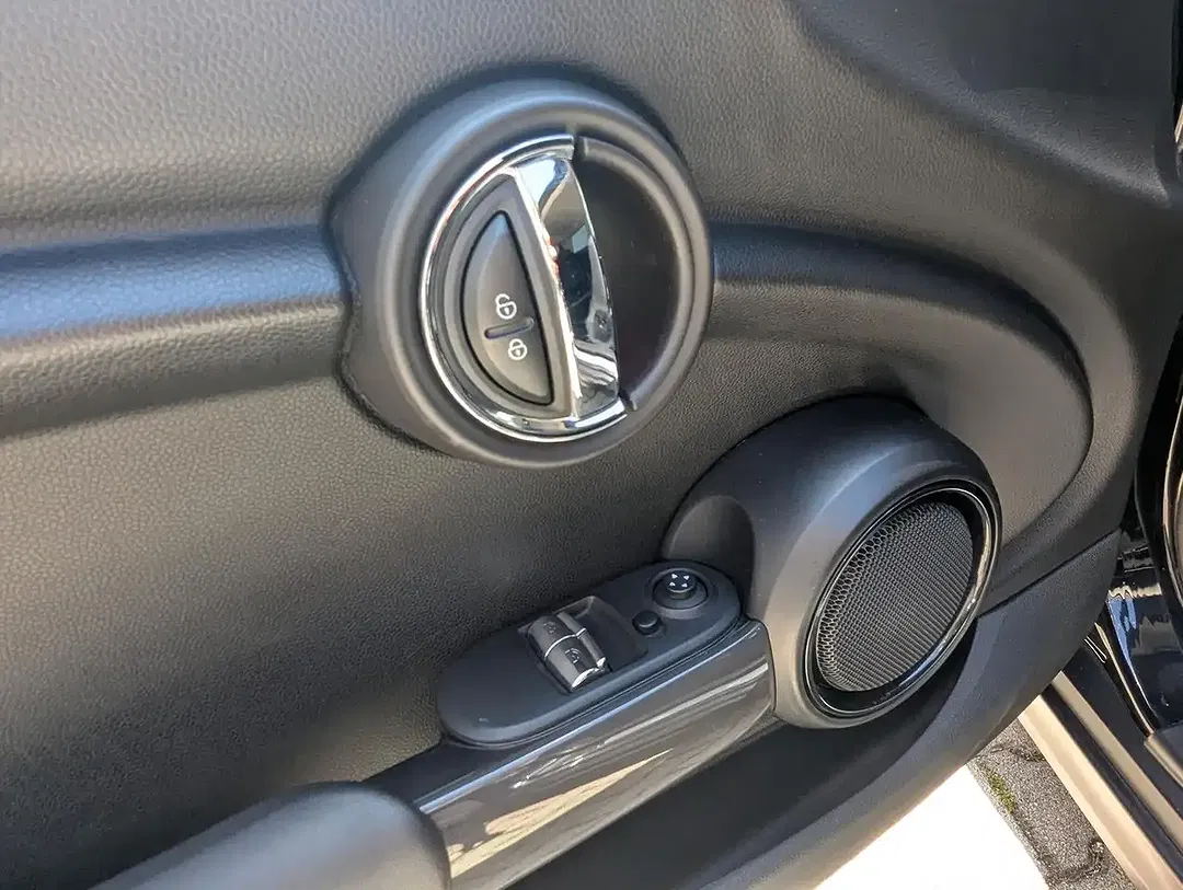 MINI Cooper - Thumbnail 12