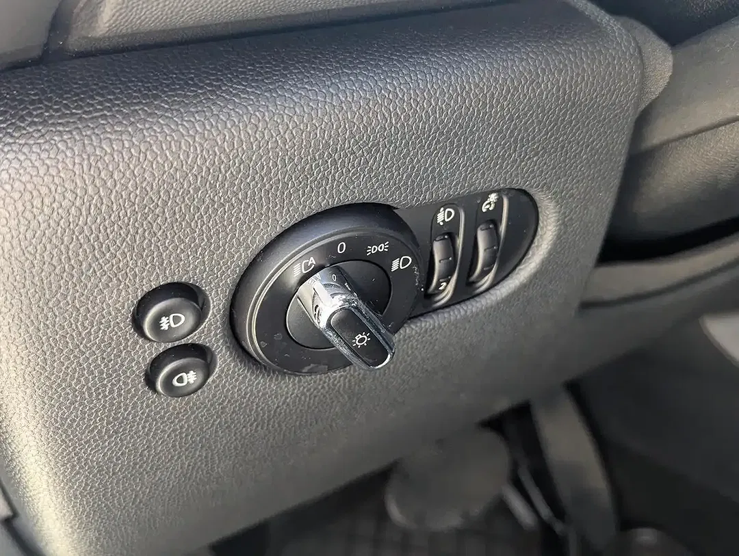 MINI Cooper - Thumbnail 13