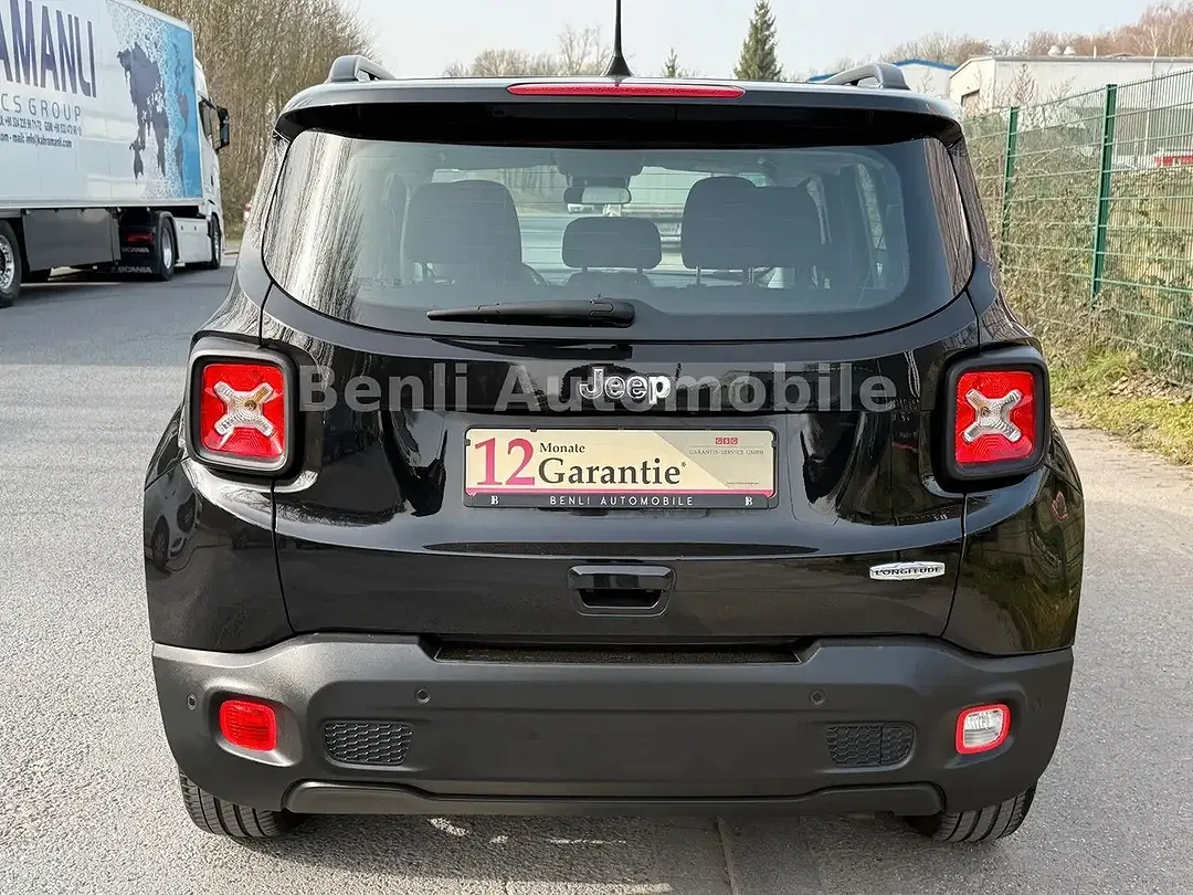 Jeep Renegade - Thumbnail 4
