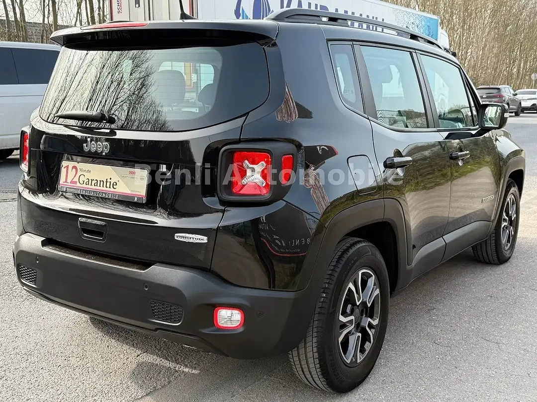 Jeep Renegade - Thumbnail 5