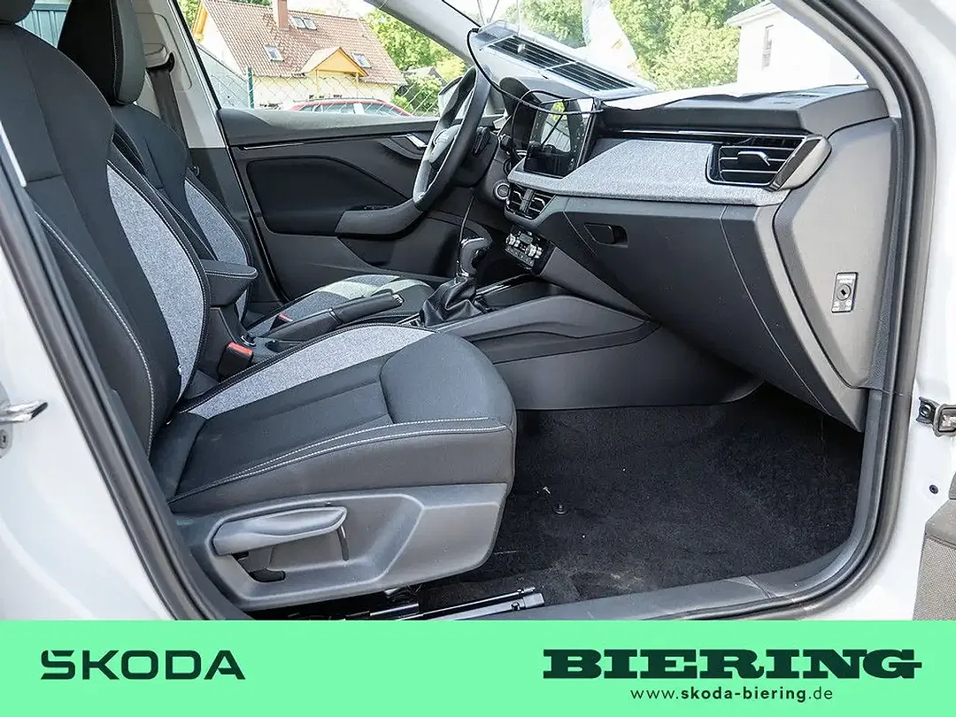 Skoda Scala - Thumbnail 2