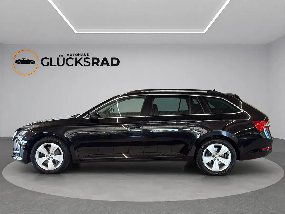 Skoda Superb - Thumbnail 3