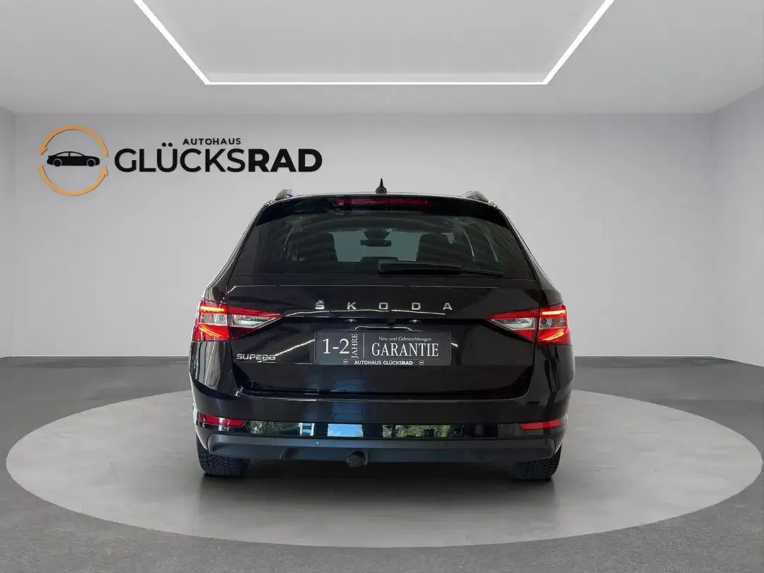 Skoda Superb - Thumbnail 8
