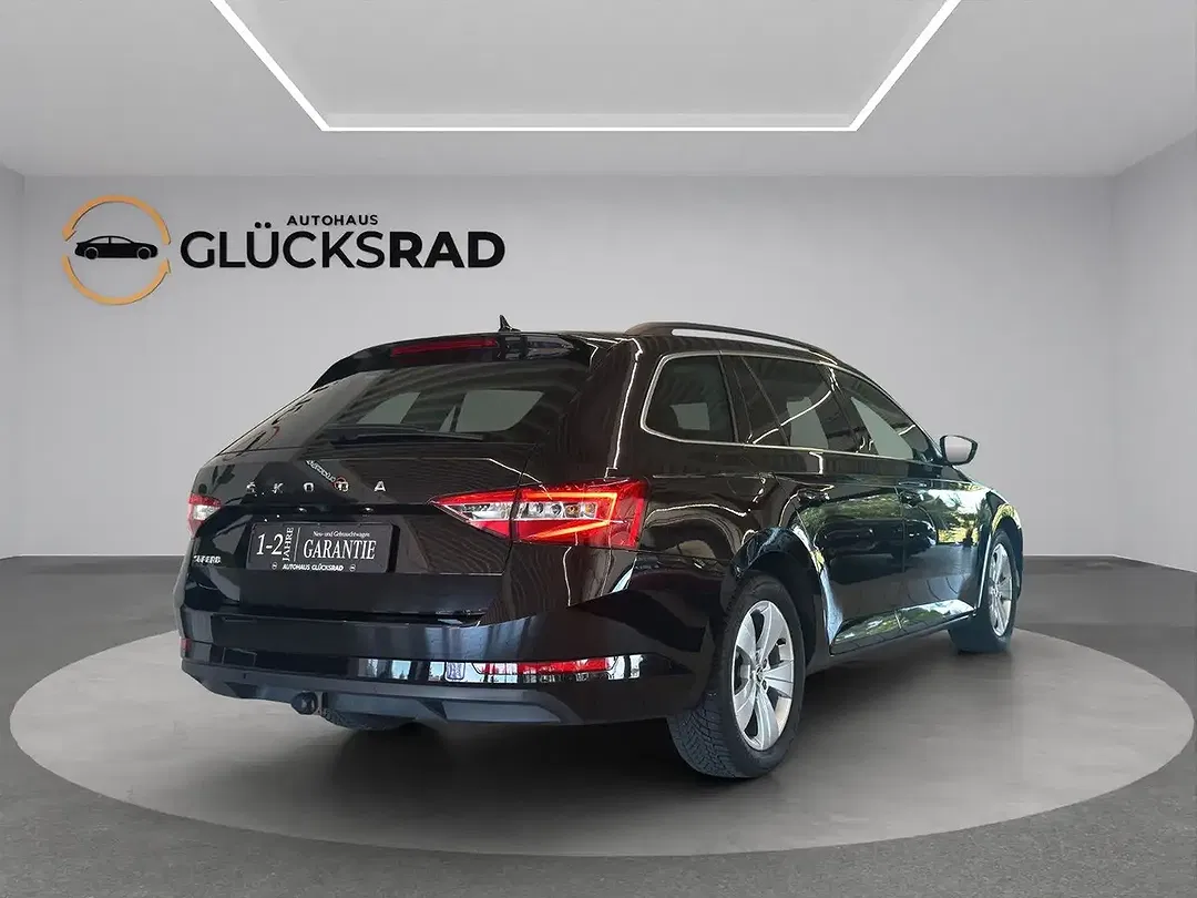 Skoda Superb - Thumbnail 9