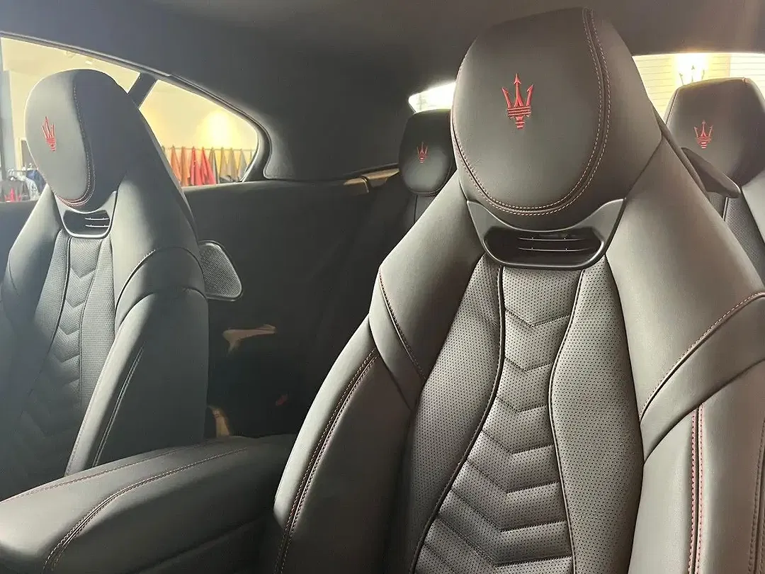 Maserati GranCabrio - Thumbnail 12
