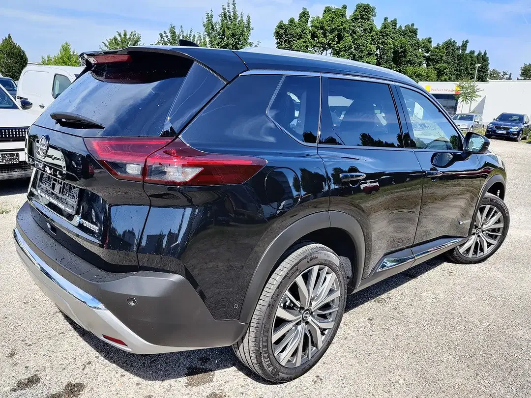 Nissan X-Trail - Thumbnail 2