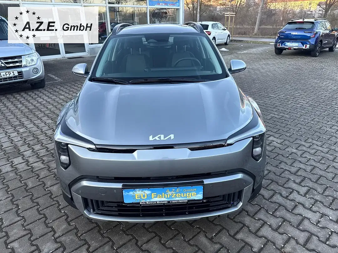 Kia Stonic - Thumbnail 2