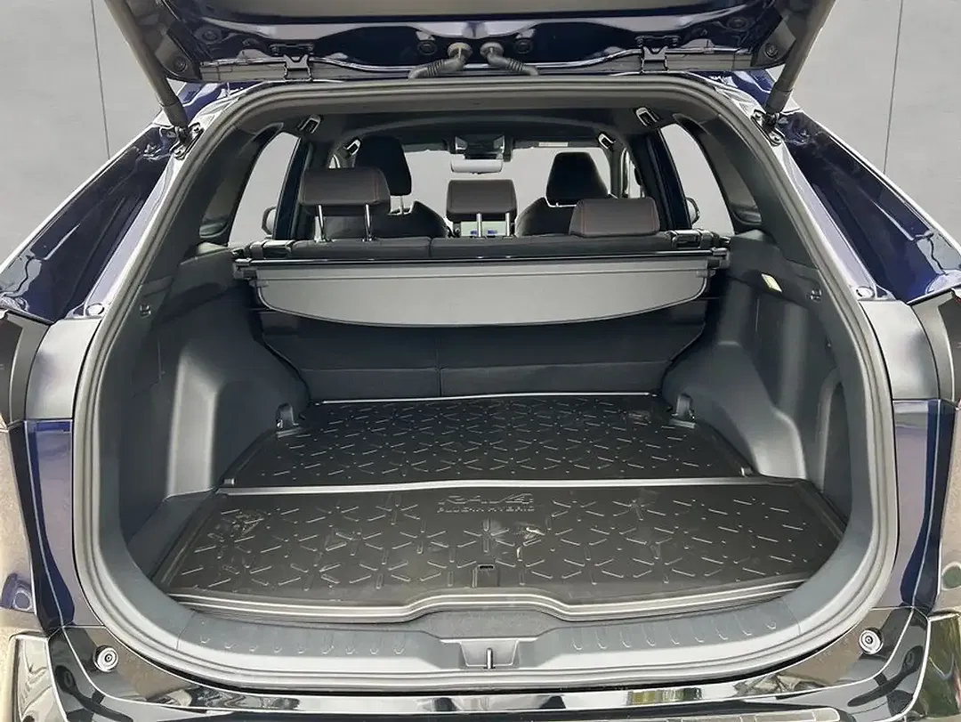 Toyota RAV 4 - Thumbnail 6