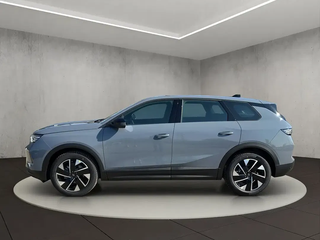 Opel Grandland - Thumbnail 2
